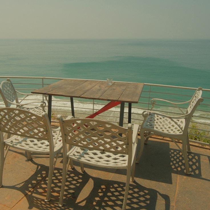 Family terraces and cafés for calm evenings in London